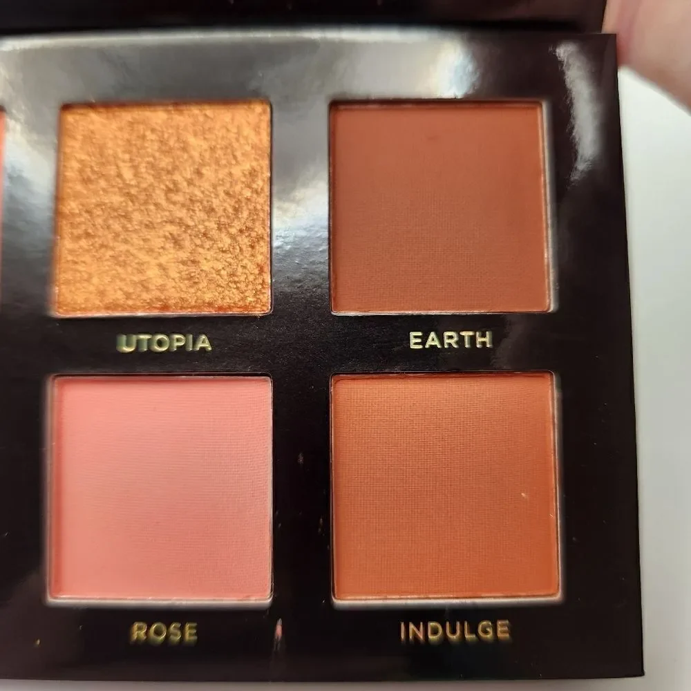 ACE Beaute Serenity Eyeshadow Palette 12 Shades Matte & Shimmers Pressed Powder